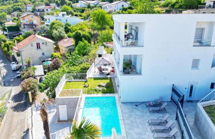 Val Apartment - Four Seasons Escape with sea view and swimming pool - Foto 17