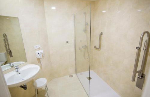 Apartamentos Plaza de Santiago - Estudios Turisticos - 1 LLAVE - Foto 54