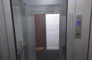 Morecambe Central balcony with sea view - Photo 13