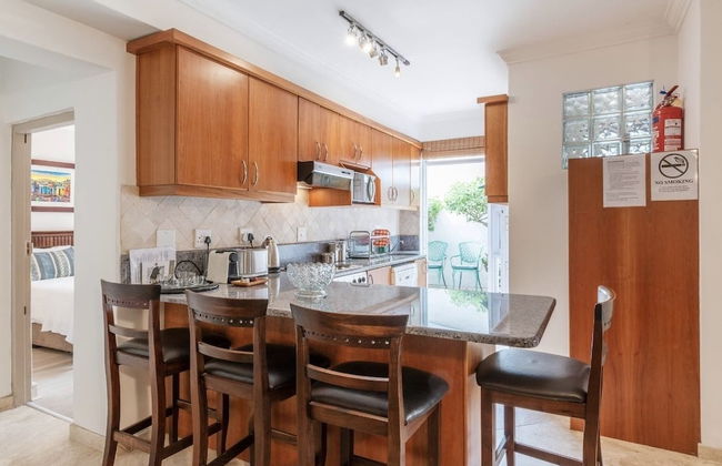 Bantry Beach Luxury Suites - Photo 17