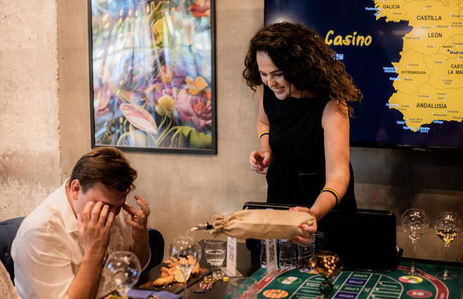 Casino de vinos privado con cata de vinos a ciegas - Foto 9