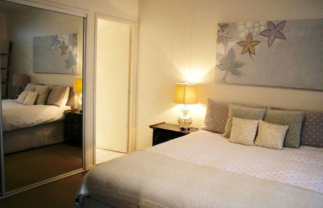 2BR Beautiful River Retreat Pool Wine Gym Netflix - Foto 8