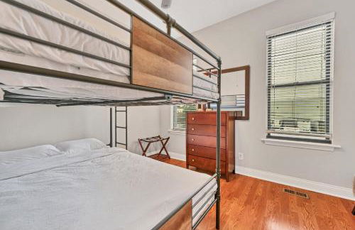 2 Entire bldgs - Great for large groups - Photo 13