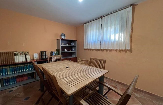 Holiday Home With Private Garage - Foto 29