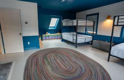 52-Acre Berkshires Farmhouse • Fire Pit Outdoor Dining Trails Copper Kettle Farm by AvantStay - Foto 32