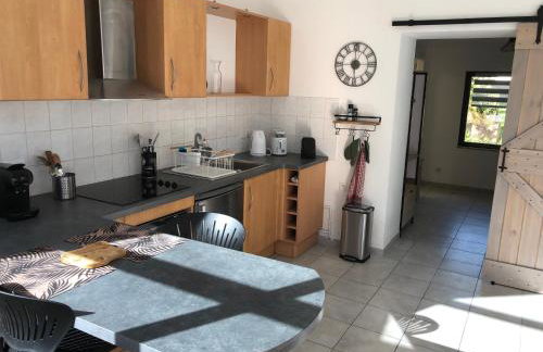 Loft 2 personnes Climatisé parking privé jardin - Foto 7