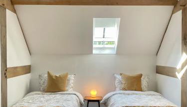 Stylish Barn with Meadow Views & Brookside Garden - Foto 4