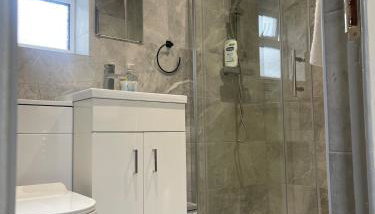 Entire Luxville 5 Bedroom Home - Foto 2