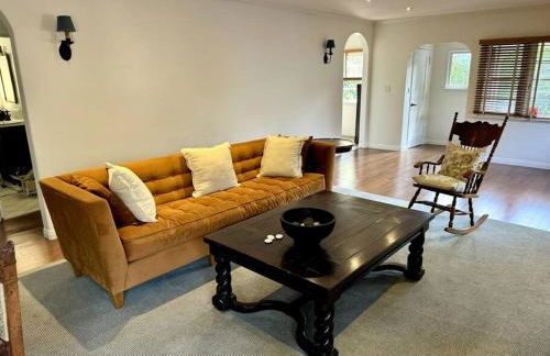 Prime West Los Angeles 4 Bedroom 2 Bathroom House - Foto 5