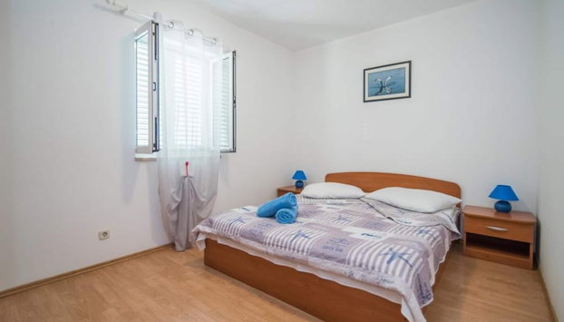 Apartments Batinic - One Bedroom Apartment With Terrace - Foto 4, Servicio de la habitación