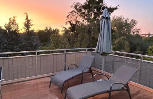 LGH-Moderne, ruhige Wohnung, Nähe zum Flughafen und Autobahn, 24h-self-check-in, vollausgestattet, DisneyPlus, Waschmaschine - Foto 17