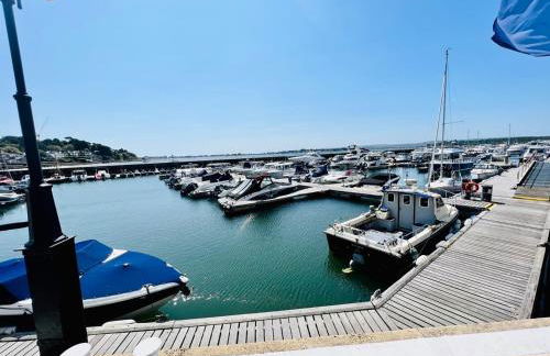 Lilliput Hideaway 5 mins from Sandbanks Beach - Photo 28