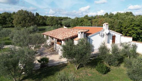 Stancija Marusi - Foto 1, Garden view