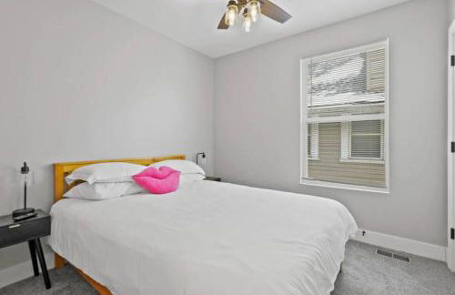 2 homes side by side downtown with fenced yard and hot tub - Foto 40