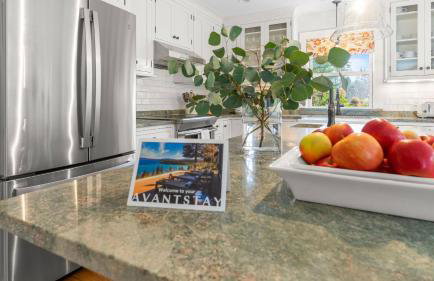 Modern Berkshires Farmhouse w Porch Fireplace Views Beaver Creek by AvantStay - Foto 21