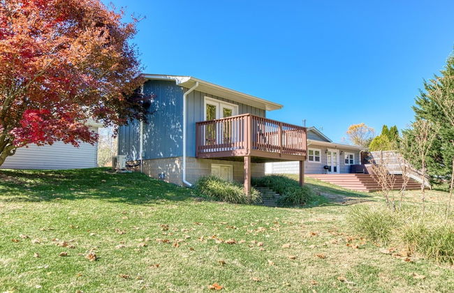 New River 3BR - Fishing, Kayaking, Hot tub, VT Game Weekends - Photo 42