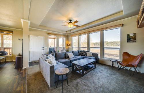 Newport Riverfront Home with Deck and Fire Pit! - Foto 7