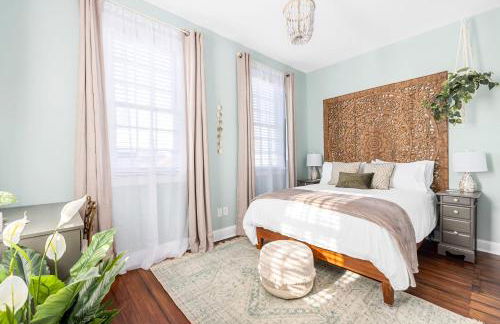 Charming Secluded Courtyard - 1 BLOCK TO KING - Foto 3