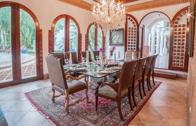 5-star Villa for Rent in Moroccan-style at Casa de Campo - Large Pool Jacuzzi Staff - Photo 8