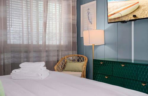 Walk to Beach, Heated Pool, Dog-Friendly, Firepit - Foto 27