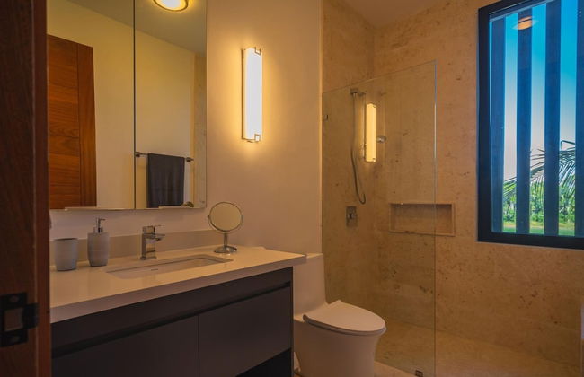 New Lake Front Villa in Golf and Beach Resort - Photo 27