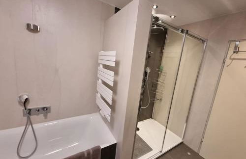 Ferienwohnung mit Garten und Bergblick - Foto 53