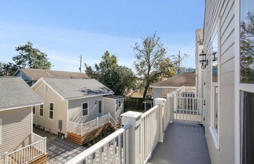 Chic 3BR NOLA Retreat, Streetcar Access, Ideal for Families & Friends - Foto 12