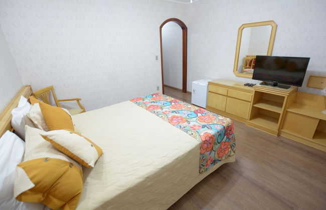 Biazi Paradise Hotel - Photo 3