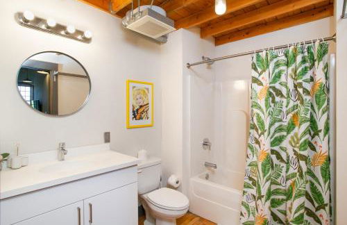 Dollys Downtown Loft Knoxville - Photo 25