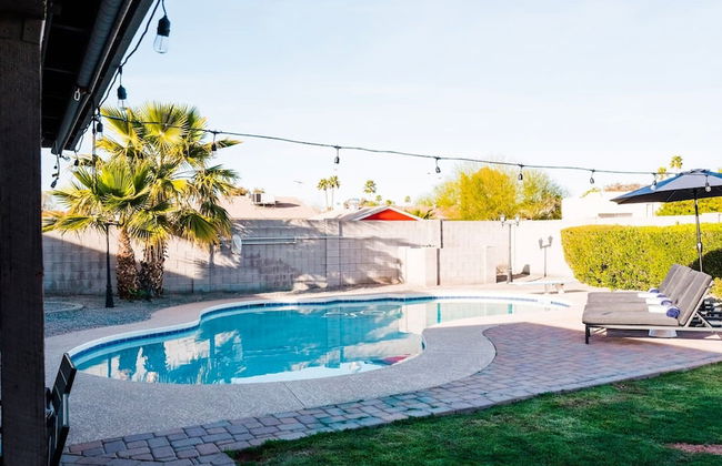 Perfect 4 Bdrm Home With Pool and Game Room! - Foto 25