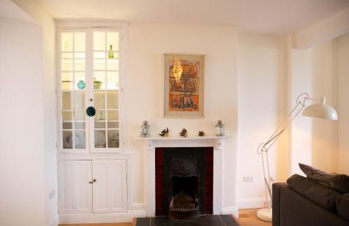 3 bedroom stunning house with garden and amazing sea views - Foto 7