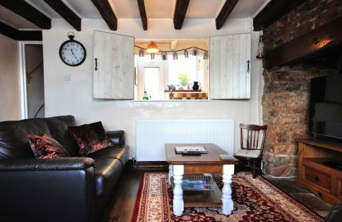 Mariners Cottage - Waters edge Fisherman's Cottage, Harbour & Sea Views & Free Dedicated Parking - Photo 18