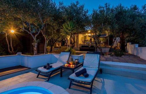 House Oliva with private pool and large garden - Photo 11