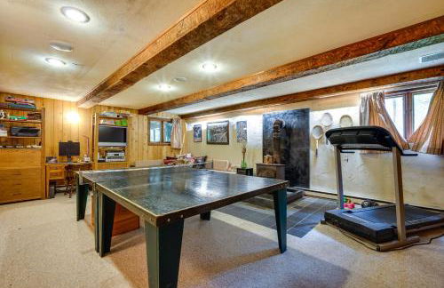 Jamaica Vacation Home with Deck 8 Mi to Skiing! - Foto 11