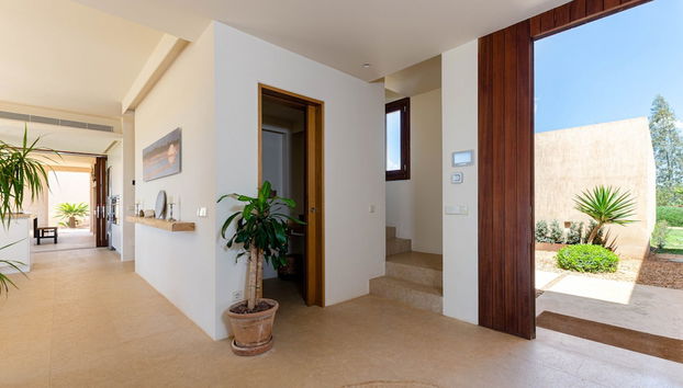 Villa With Furnished Terrace in Campos - Foto 2, Recepción