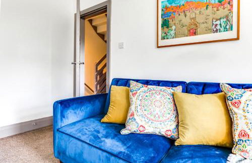 Wisteria Apt Spacious 3BR & Balcony - Photo 7