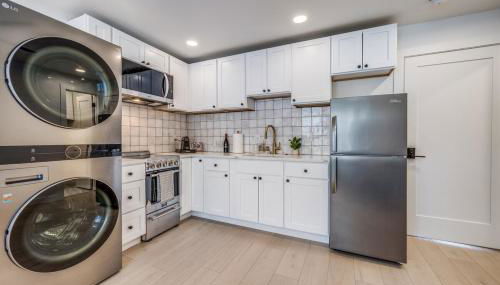 The Vanderbilt Mansion Apt 8 Near Downtown & TWU - Foto 2