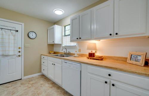 Kerrville Vacation Rental Across From River Trail! - Foto 7