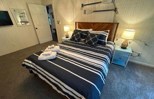 Redwood Retreat by the Lake - Foto 48