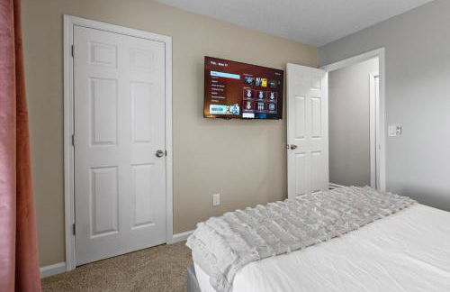 Relaxing 3-Bedroom Home Close to City Center - Foto 12