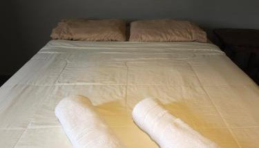 Suíte completa com ar condicionado e TV - Foto 3