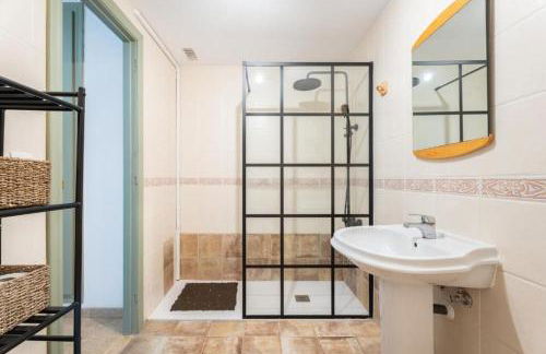 APARTAMENTO TURISTICO ELCANO - Photo 13