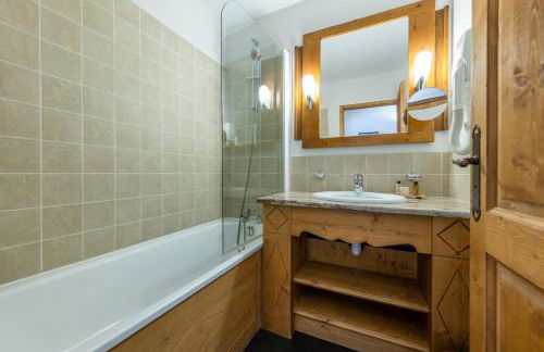 Appartement 4-5 personnes skis aux pieds piscine intérieure sauna hammam - Photo 12