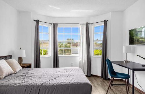 Amazing Blue Private Pool 4BR House Near Disney - Foto 13