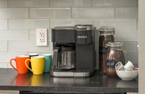 Luxe 4BR Mtn Retreat With Stunning Views Near Ski AndHikes - Foto 35