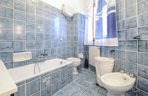 6 Bedroom Stunning Home In Monticello Amiata - Foto 44