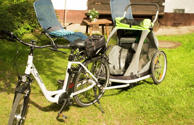 Cozy Chalet With Fireplace, Located in Wooded Area - Photo 19