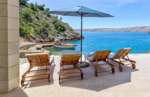 House Silence - Photo 47