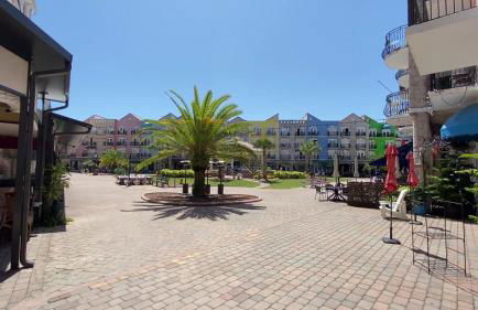 Couples Getaway - Sweet Retreat - European Village Best Location - Foto 26