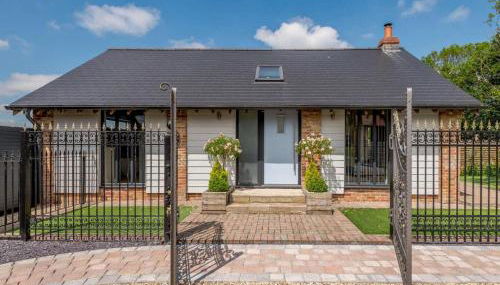 Romantic cottage for 2 with hot tub - Foto 1